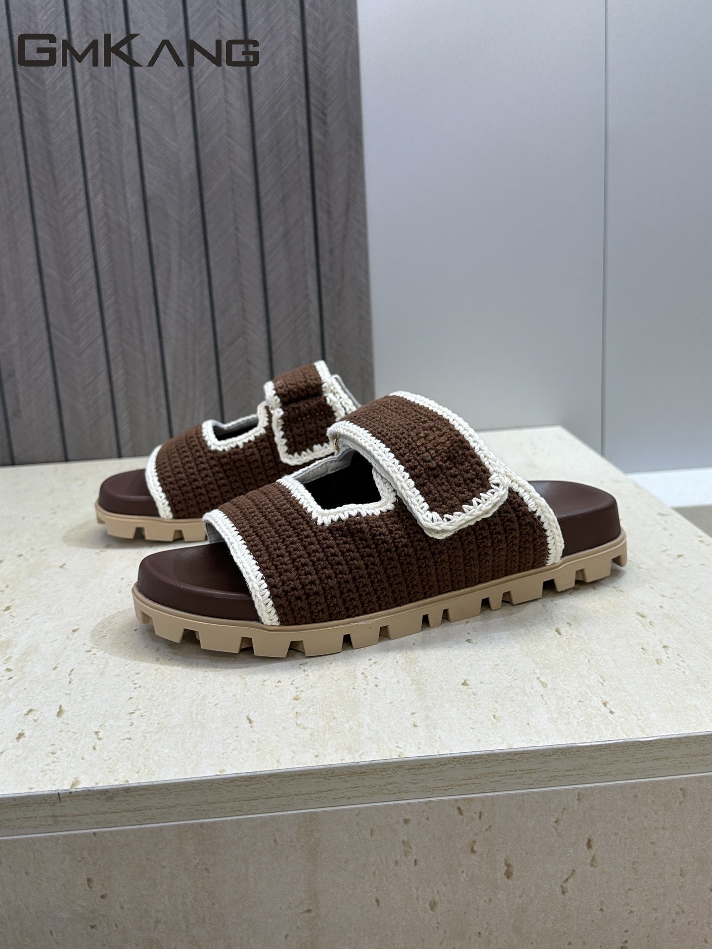 Sandalias de Plataforma Tejida - Velcro Strap Sandal reseña y precio